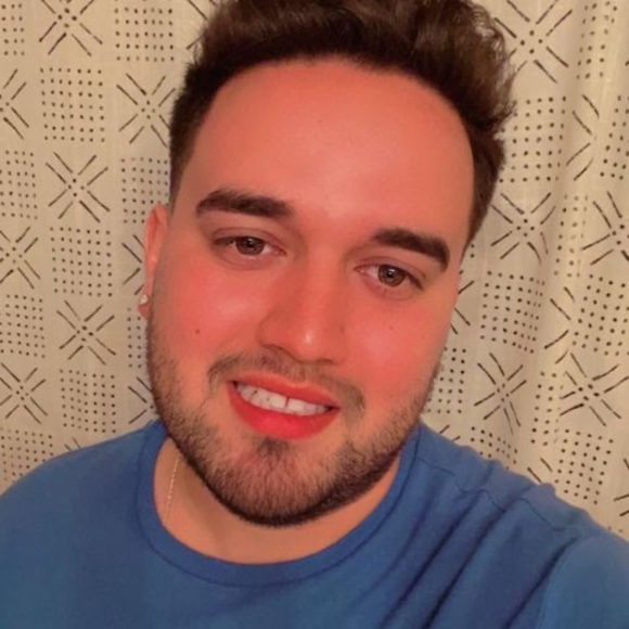 Meet your Posher, Adrian - Picture 1 of 1